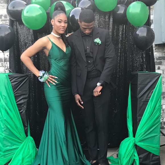 Prom Dress - Picture 4 of 6